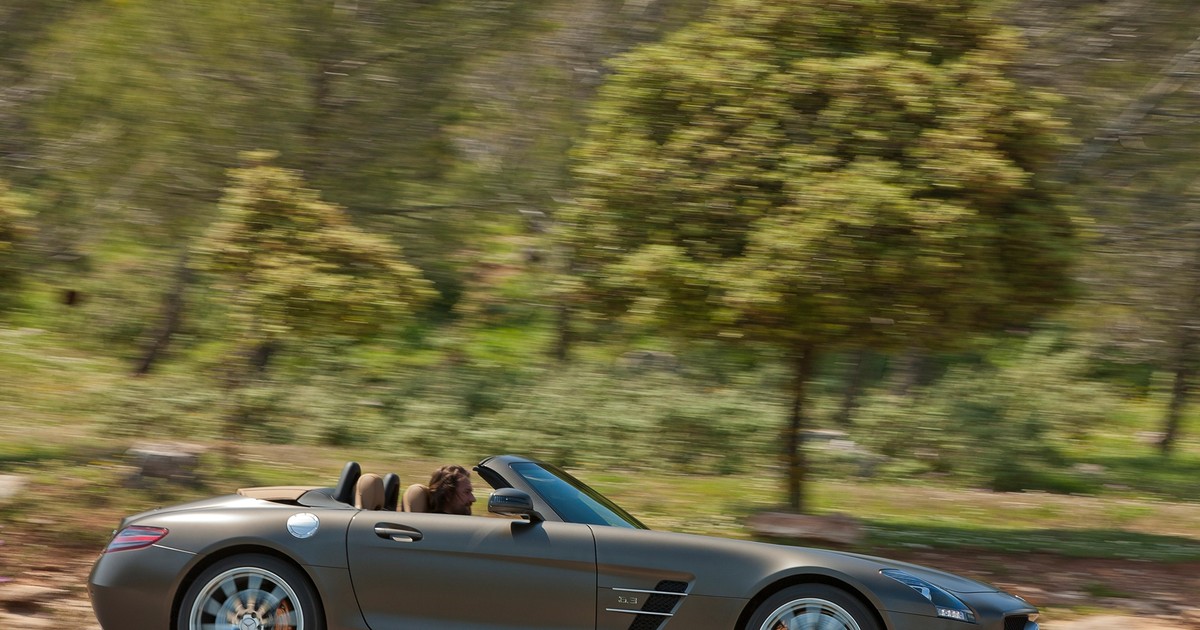 Mercedes SLS AMG Roadster 