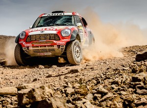 Carlos Sainz bez konkurencji, Orlen Team coraz lepiej