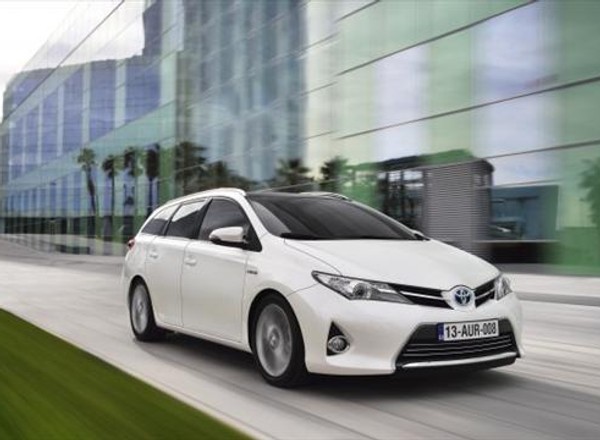 Genewa 2013: Toyota Auris kombi