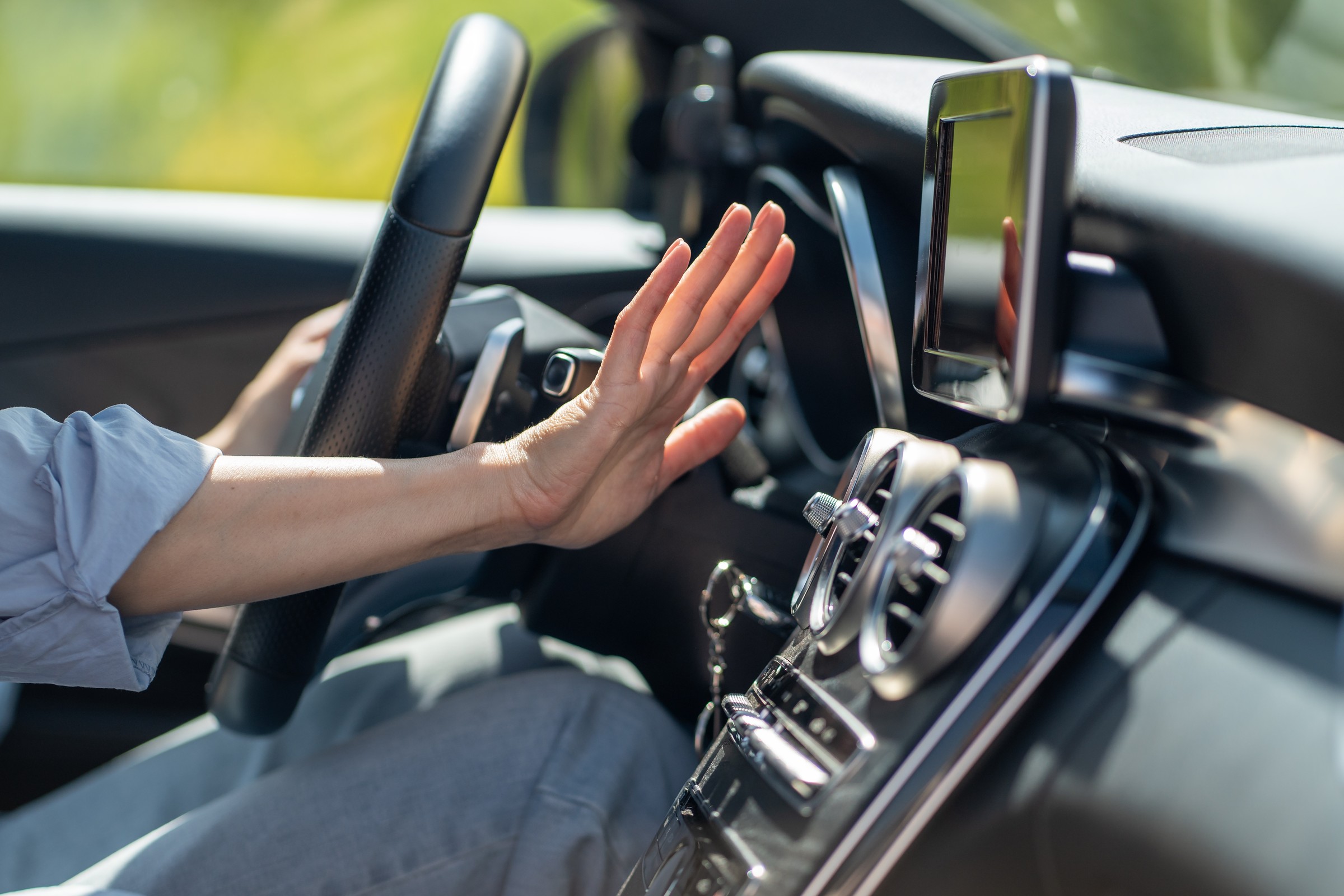 Tych funkcji samochodu nigdy nie użyjesz. Tak mówi badanie