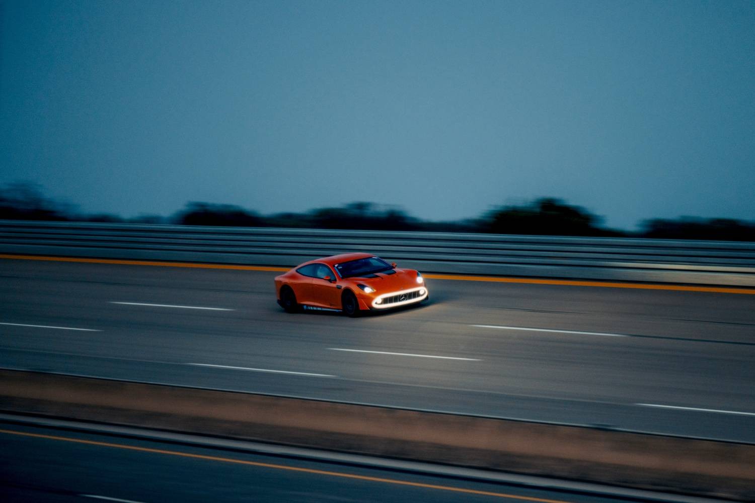 CONCEPT AMG GT XX na torze Nardo