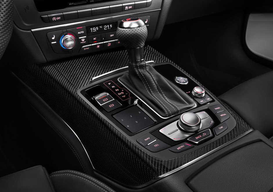 Nowe Audi RS6 Avant: z rodziną na tor