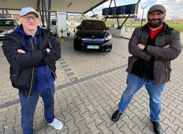 AUTA BEZ ŚCIEMY — Skoda Enyaq — czy elektryk może być fajny?