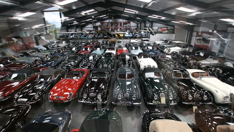 JLR-James-Hull-collection-1