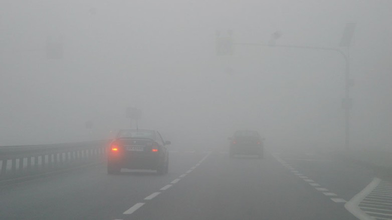 Tylne światła przeciwmgielne: jak, gdzie, kiedy?