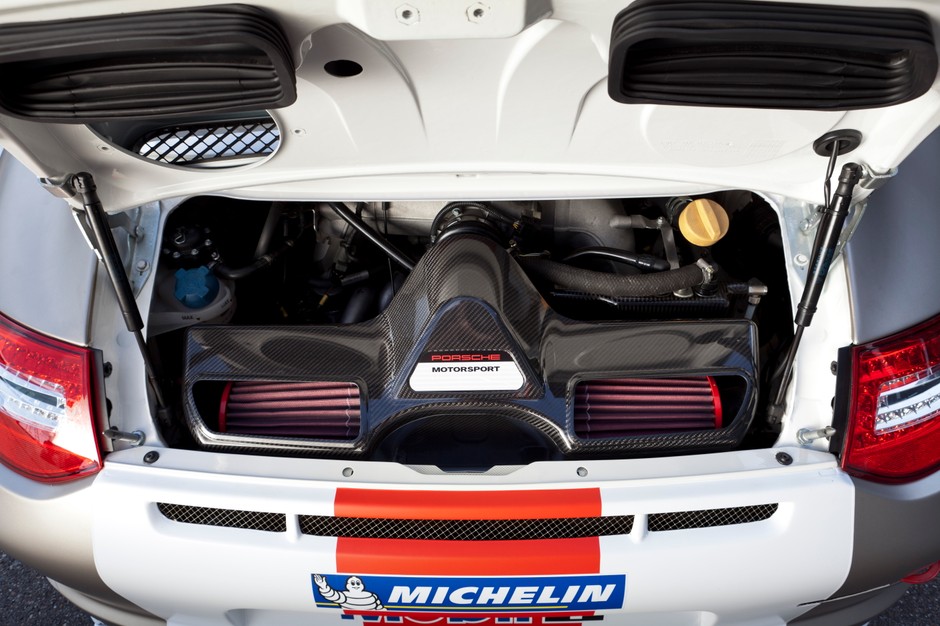 Porsche 911 GT3 R: ekstremalna 911