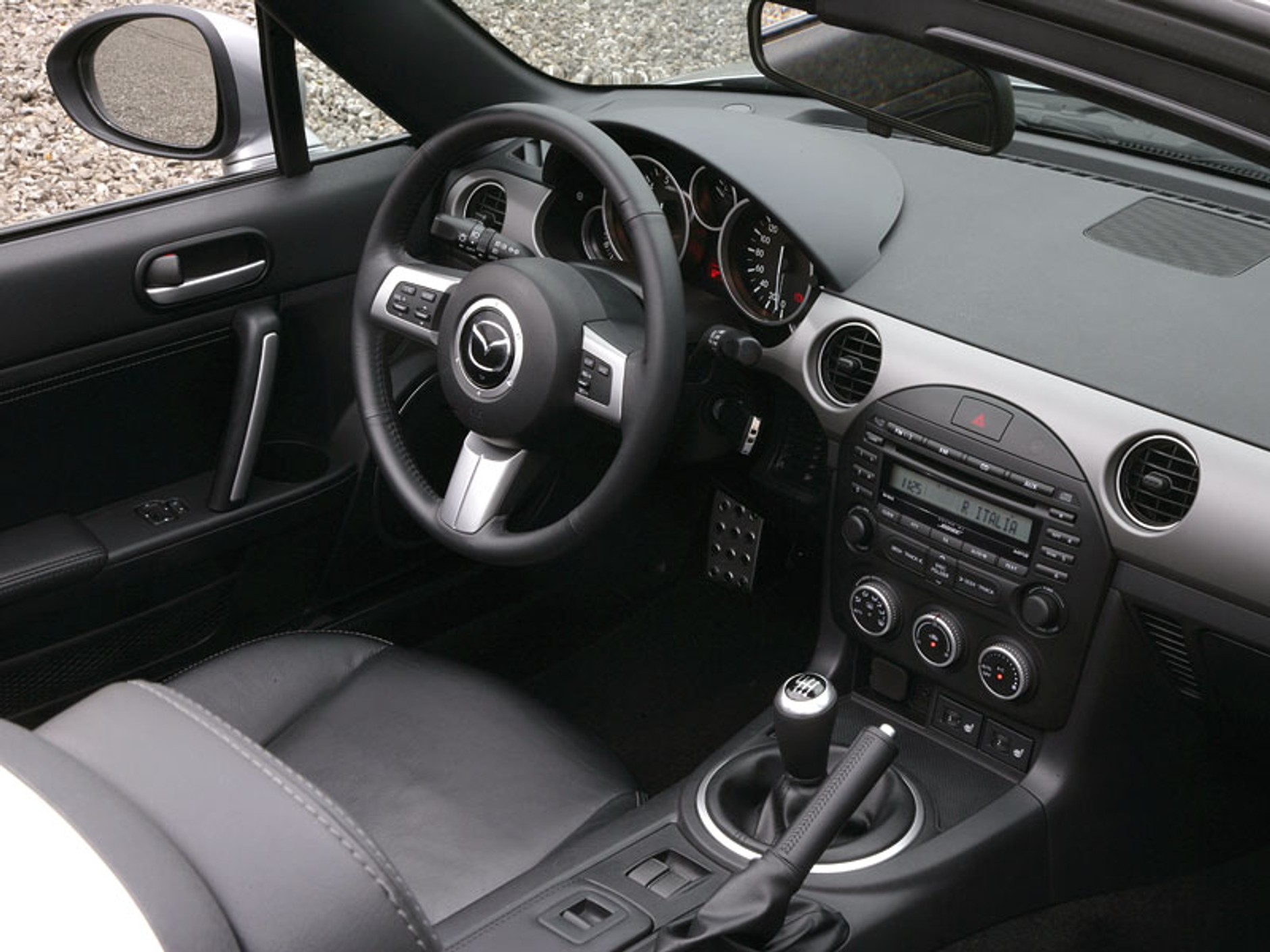 Mazda MX-5 Roadster Coupé: przyjemność przez 365 dni w roku