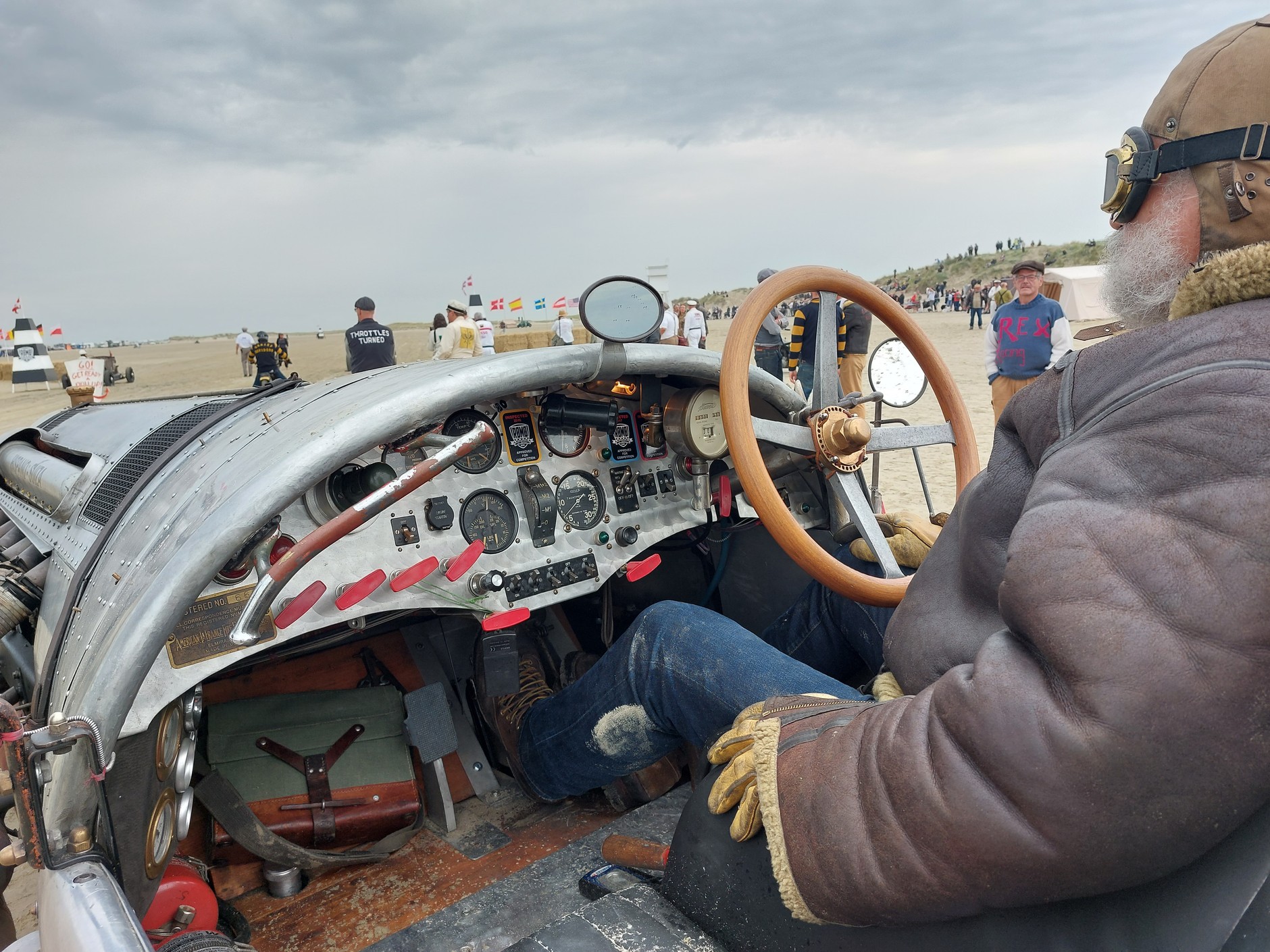 Silnik lotniczy, to i kokpit jak w samolocie