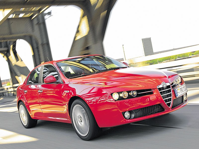 Dobry design się nie starzeje! Alfa Romeo 159 od dwudziestu lat wygląda doskonale.