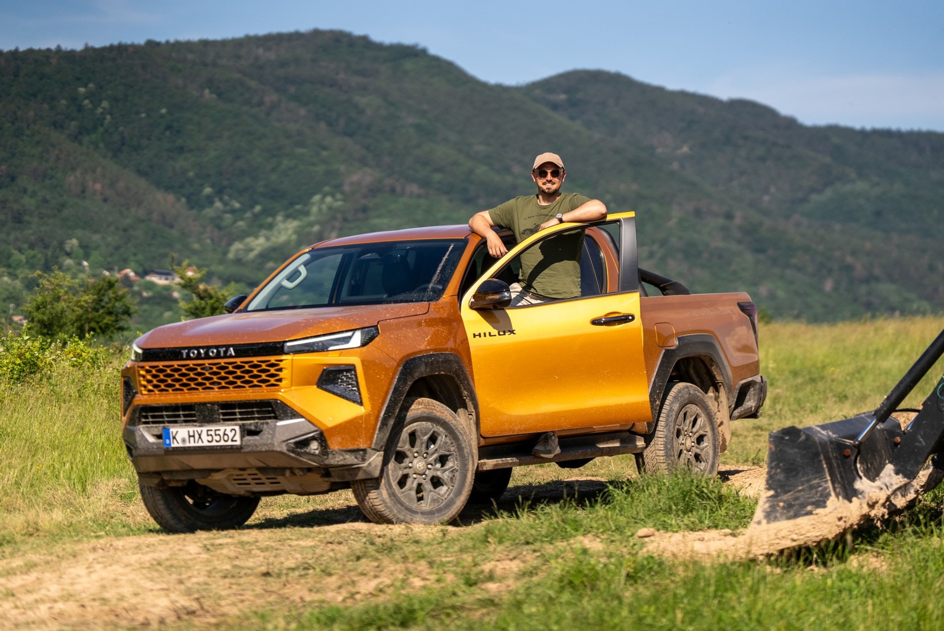Pierwsza jazdą nową Toyotą Hilux
