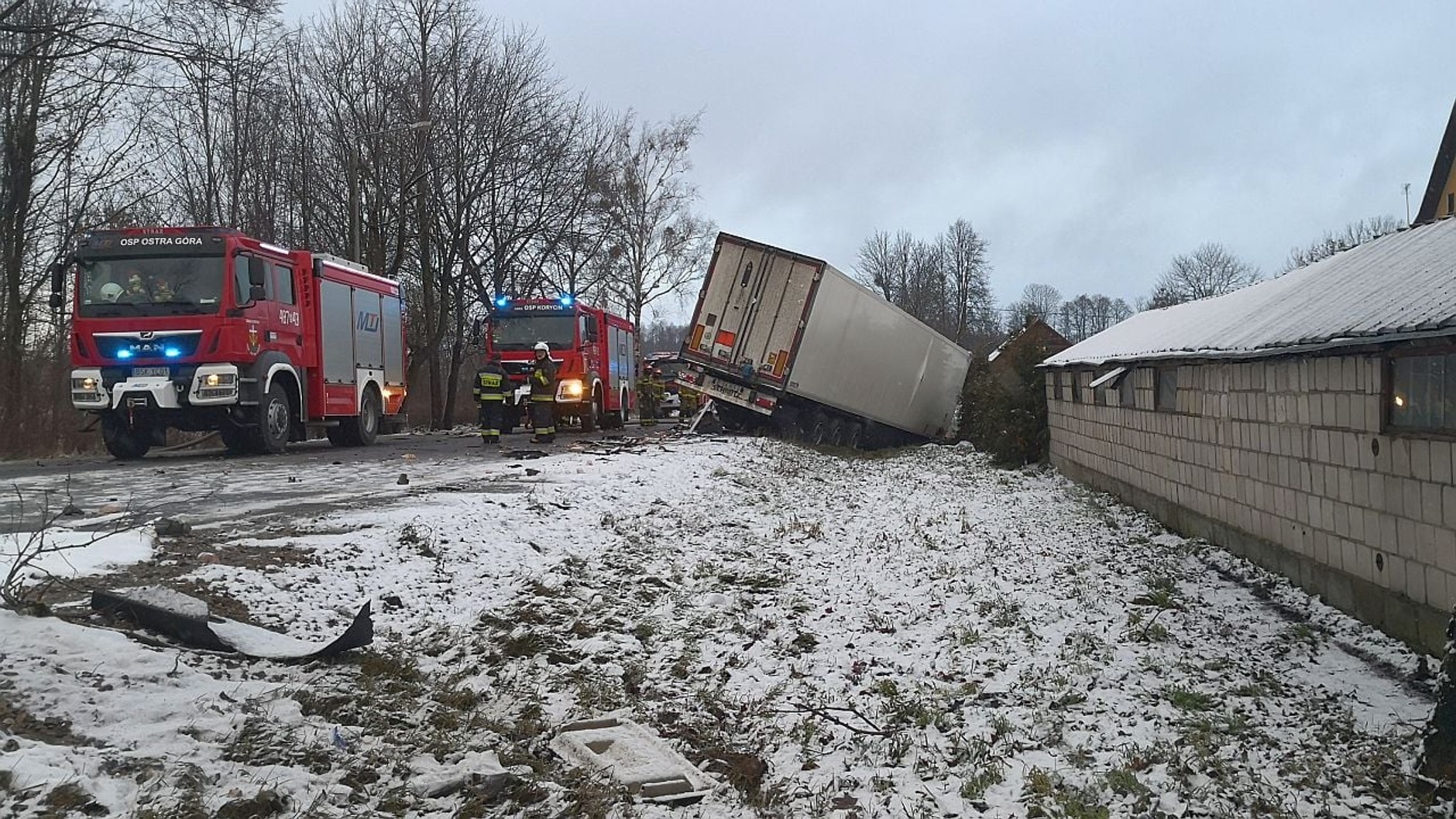 Zderzenie dwóch TIR-ów