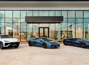 Lamborghini nie narzeka na kryzys. Na samochód trzeba czekać nawet dwa lata