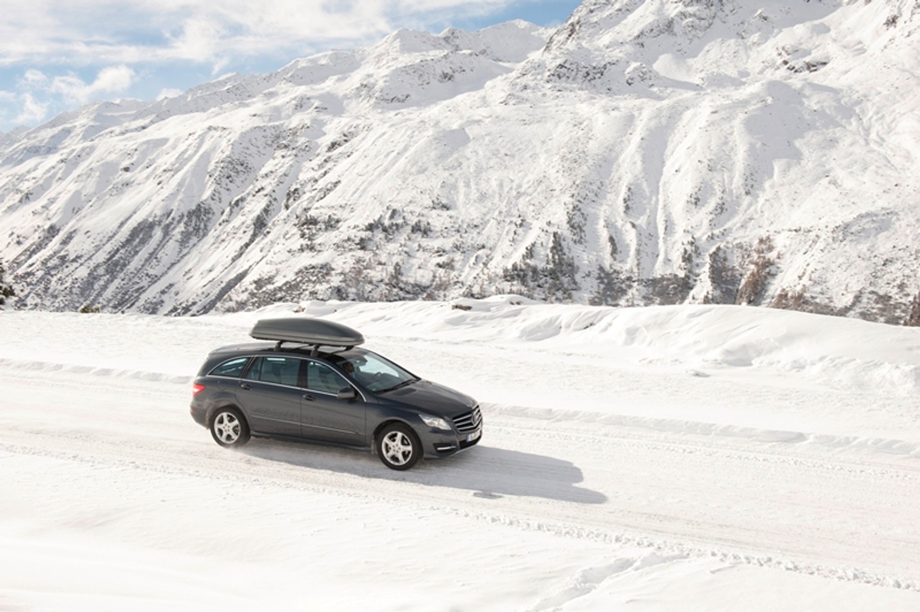 Mercedesy 4x4, duuużo zdjęć, zimą, w ładnej scenerii, ach