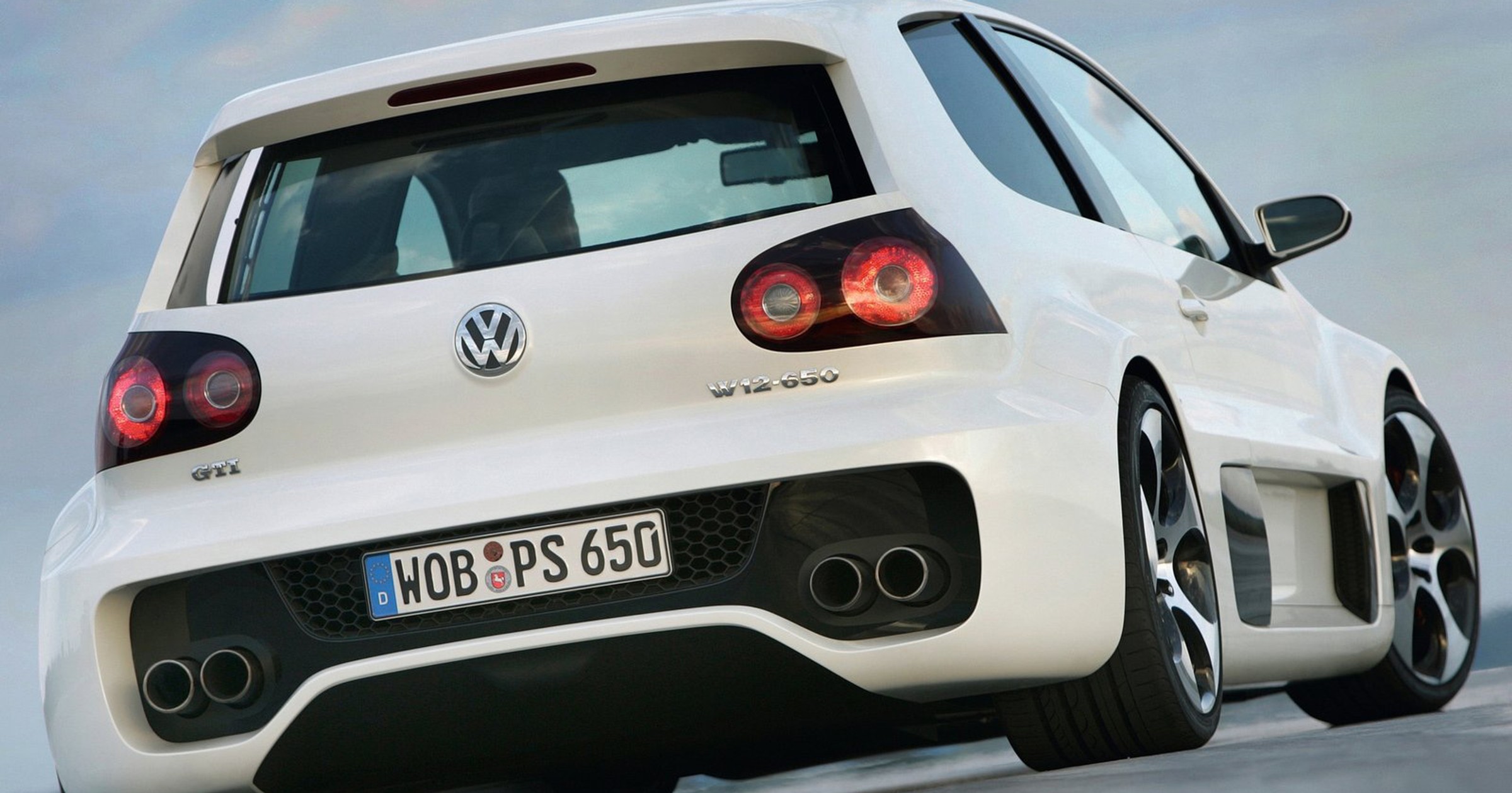 VW Golf GTI W12