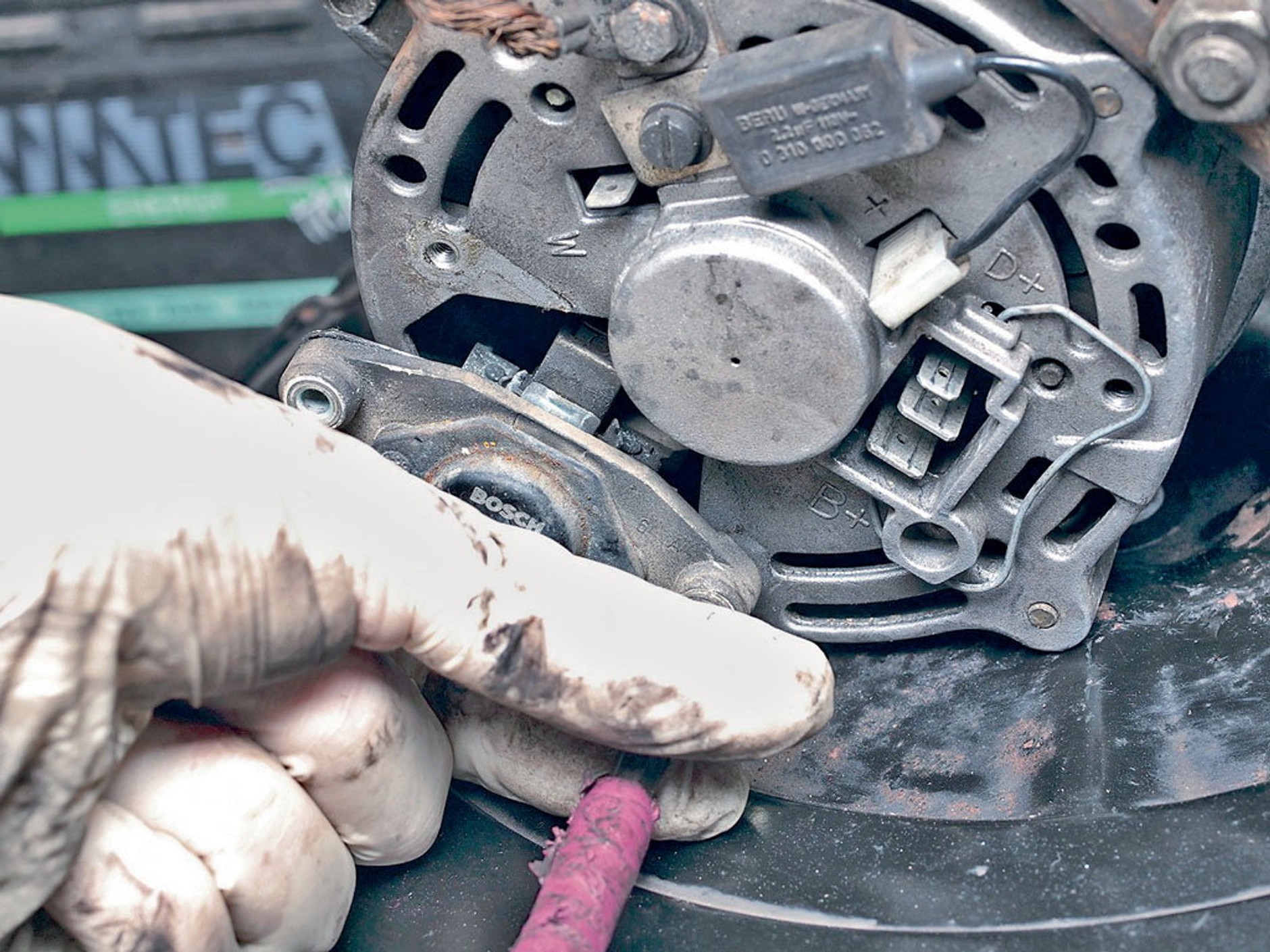 Regulator napięcia - co robić, gdy zaczyna brakować prądu?