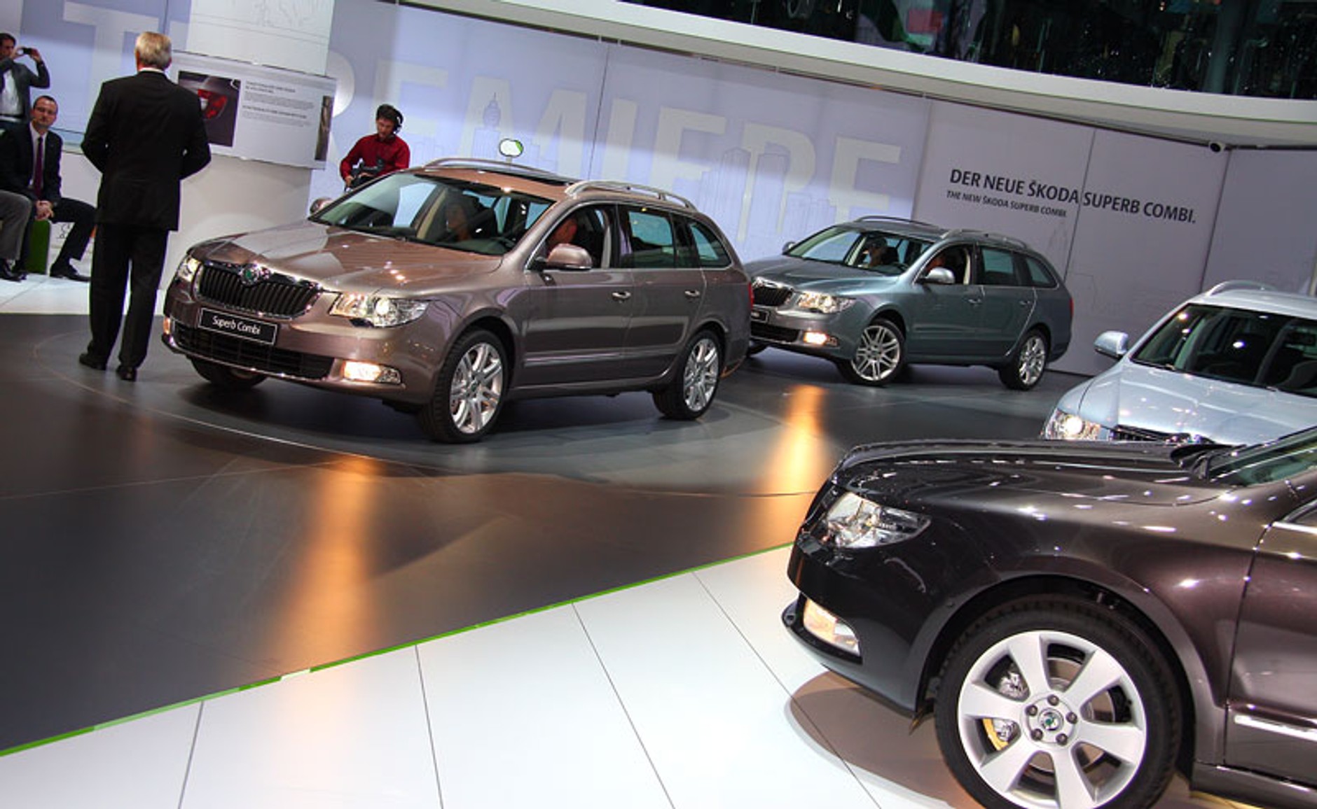 IAA Frankfurt 2009: 81 premier światowych, 753 wystawców z 30 krajów (fotogaleria I.)