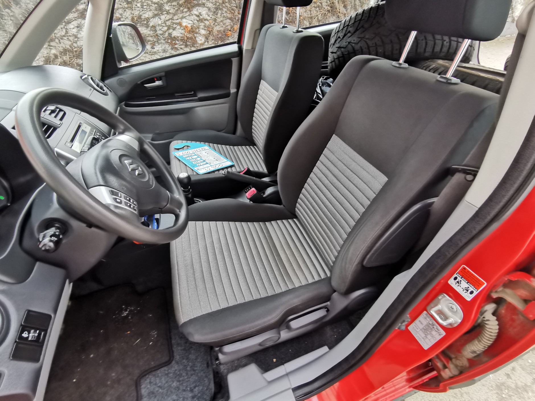 Suzuki SX4 z ogłoszenia: rocznik 2012, 190 tys. km przebiegu, napęd 4x4