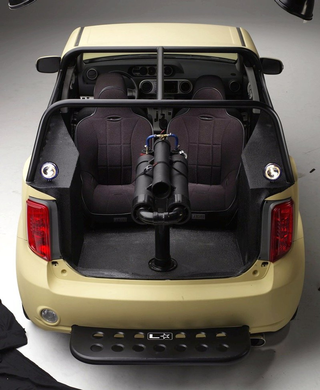 SEMA 2007: Scion xB City Safari – samochód miejskiego ornitologa