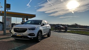 Opel Grandland X 2.0 Diesel – elektronika po francusku | Test długodystansowy (cz. 4)