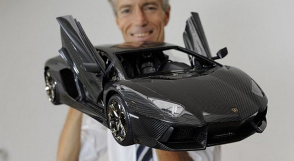 Zabawkowy Aventador 12 razy droższy niż ten niezabawkowy 