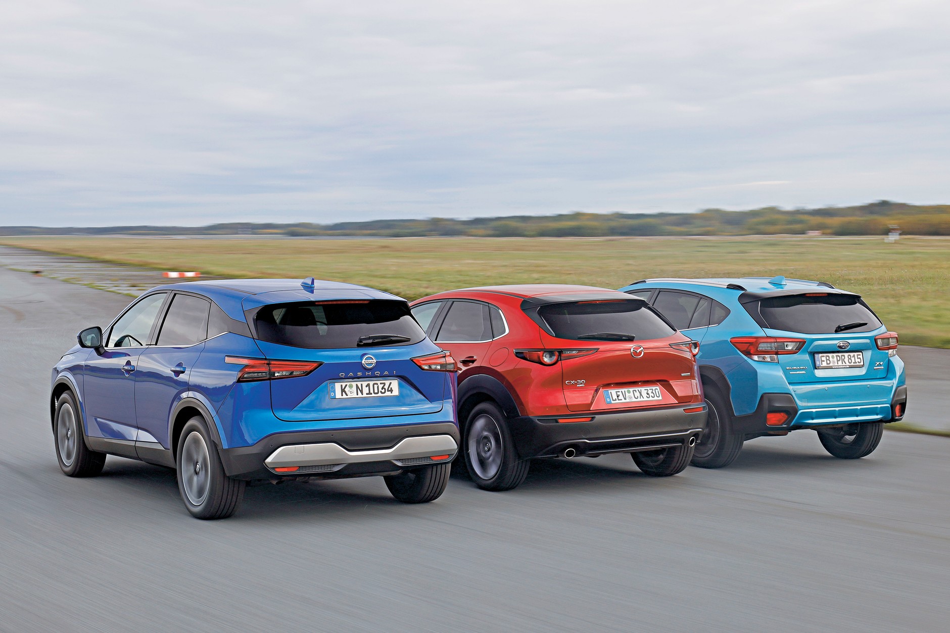 Mazda CX-30, Nissan Qashqai i Subaru XV - porównanie