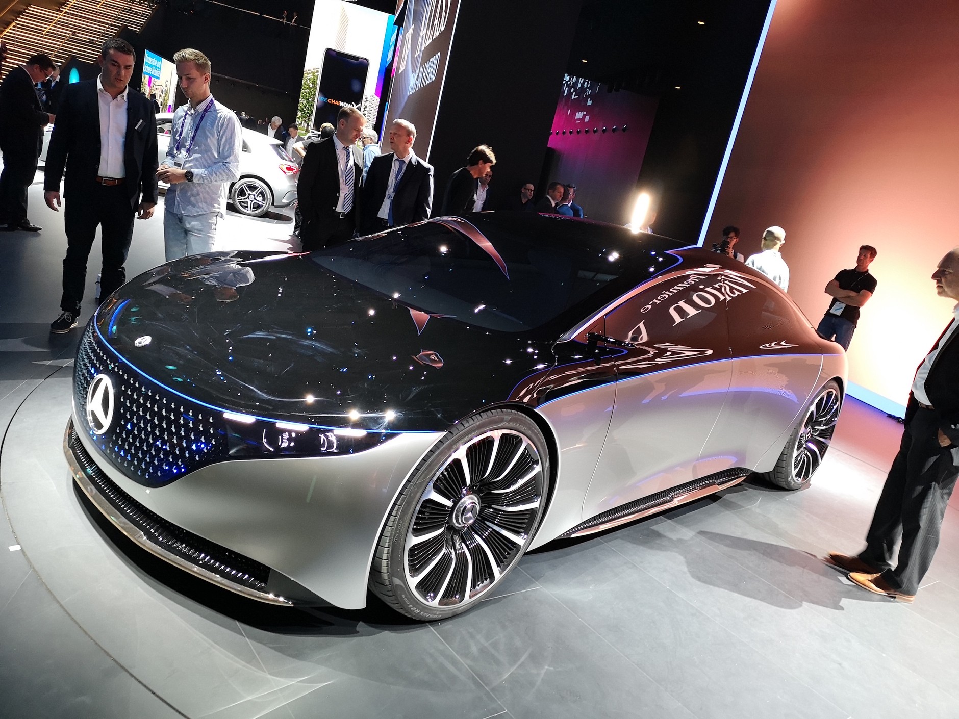 Mercedes Vision EQS