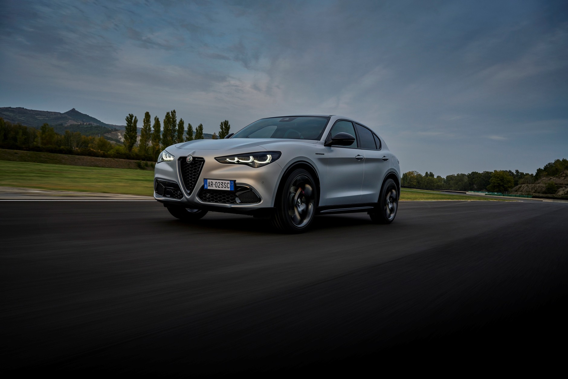 Alfa Romeo Stelvio (po modernizacji; model na 2023 r.)