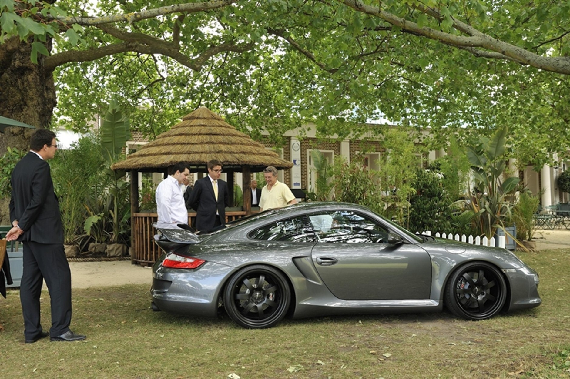 Salon Privé – salon samochodowy dla bogaczy