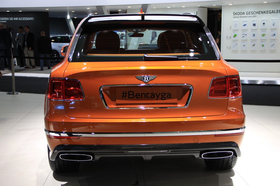 Bentley Bentayga (Frankfurt 2015)