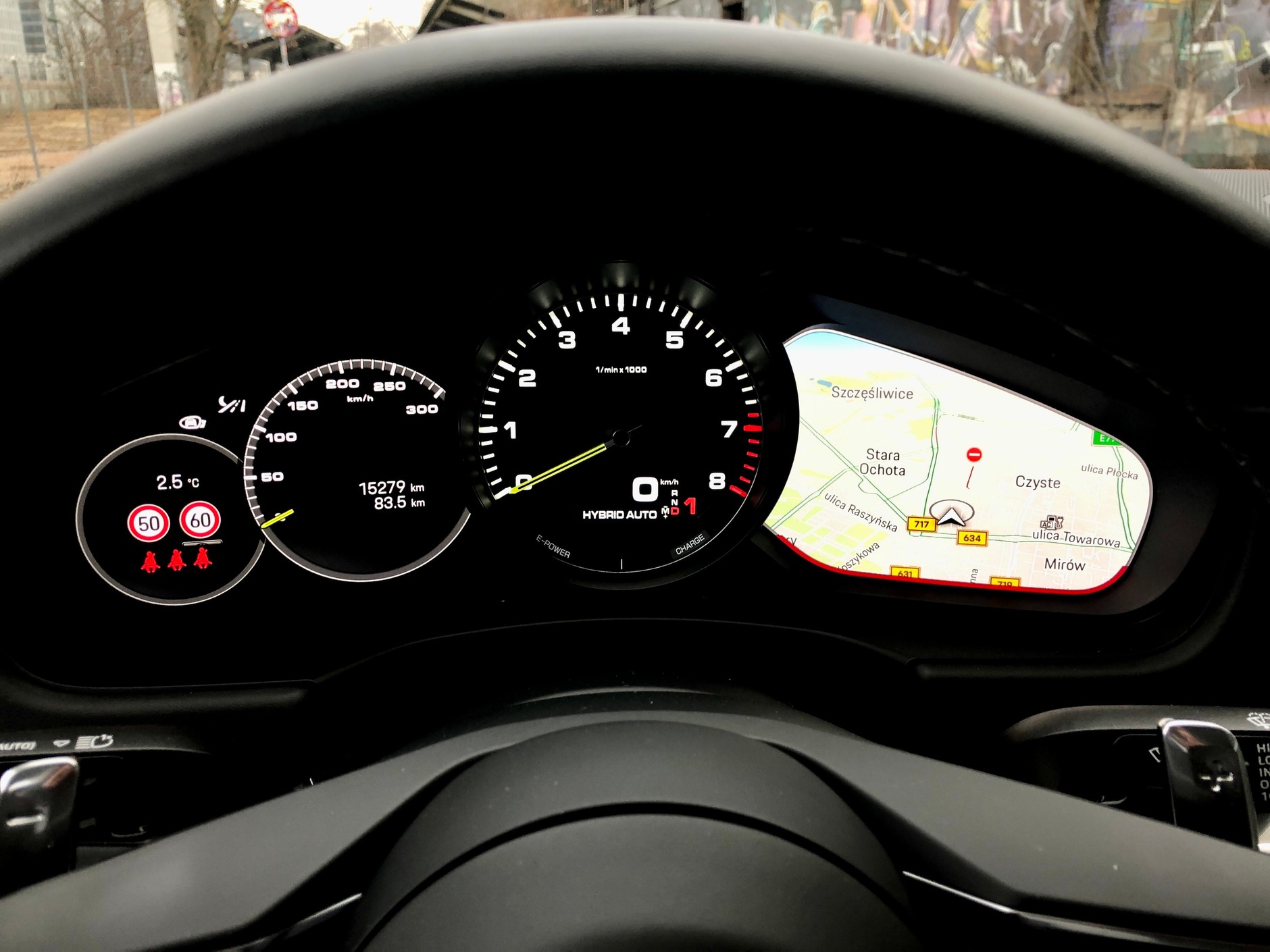 Porsche Panamera 4 E-Hybrid Platinum Edition