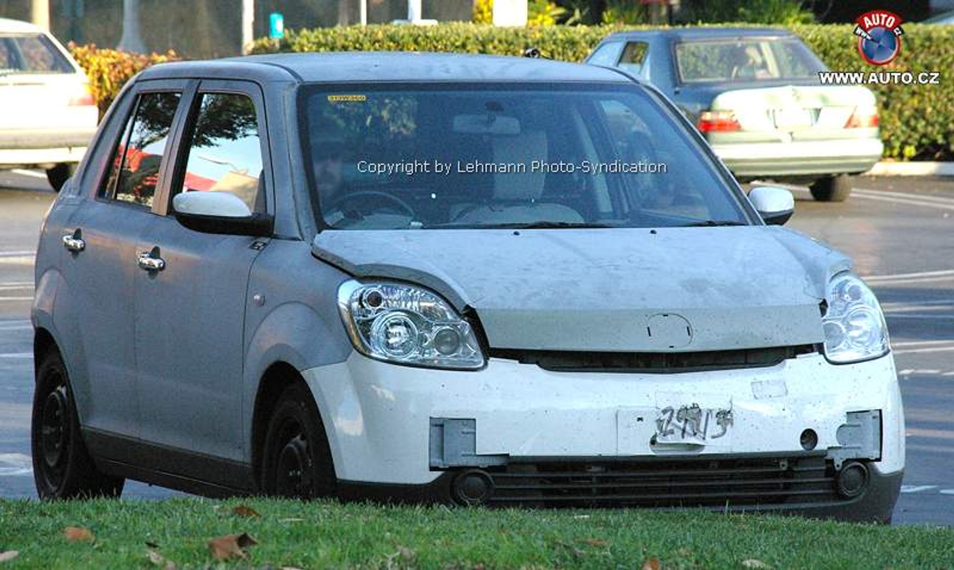 Zdjęcia szpiegowskie: Nowa Mazda 2 jeszcze w tym roku