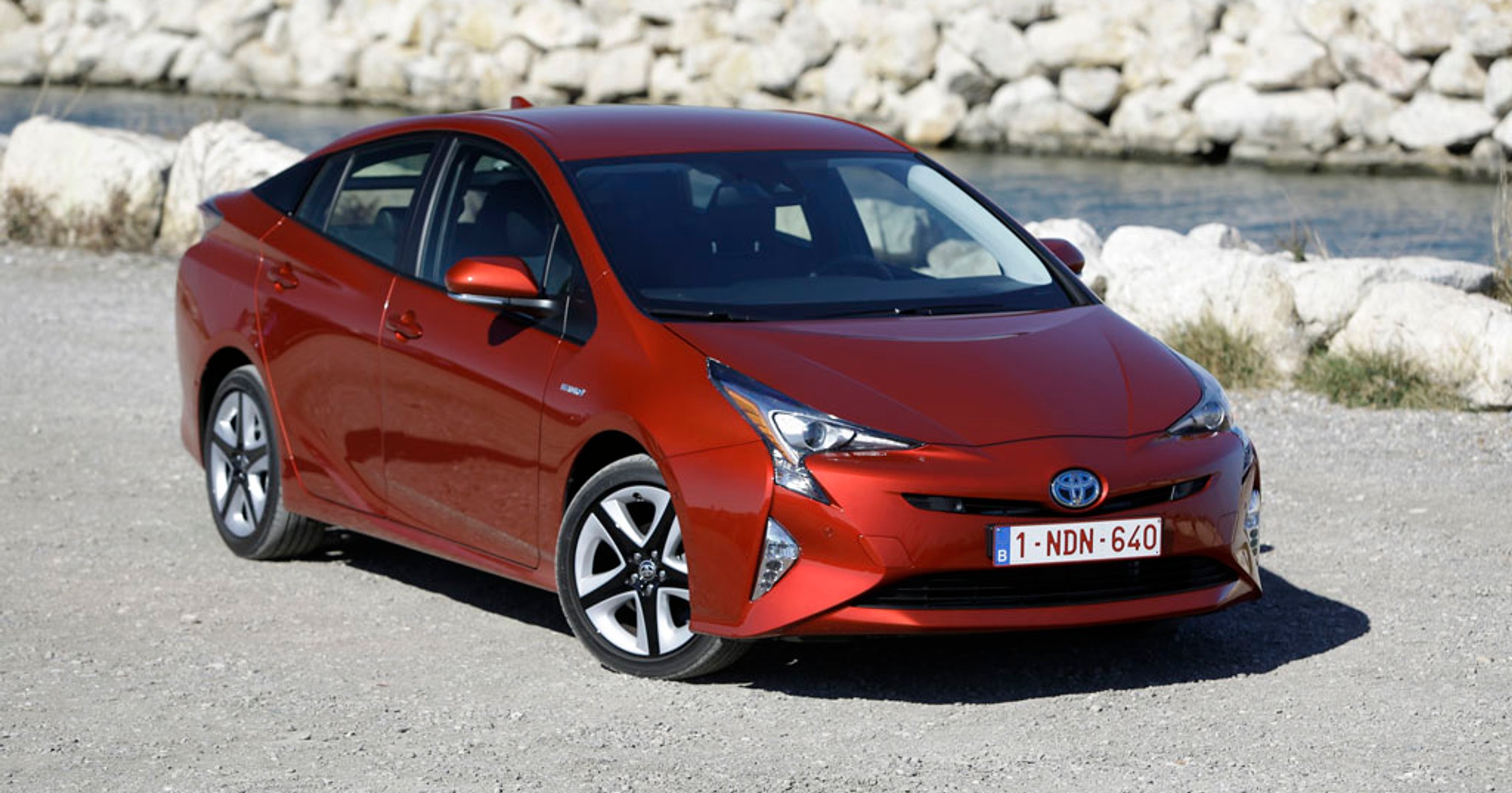 Toyota Prius IV - całkiem nowa jakość hybrydy