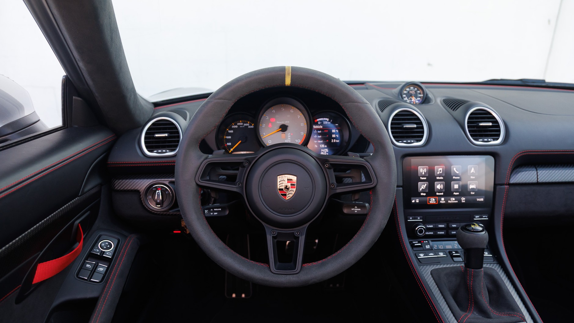 2025 porsche 718 Spyder RS