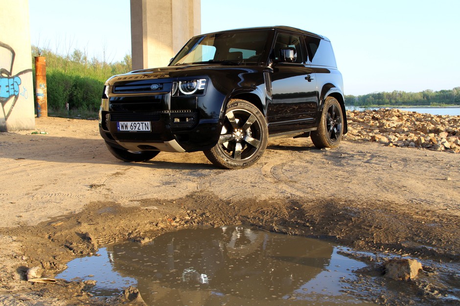 Land Rover Defender 90 V8