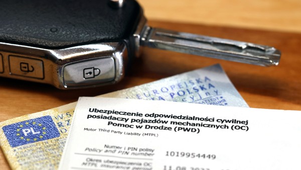 Takie polisy OC nadal mogą obowiązywać. Uważaj, bo kary są ogromne
