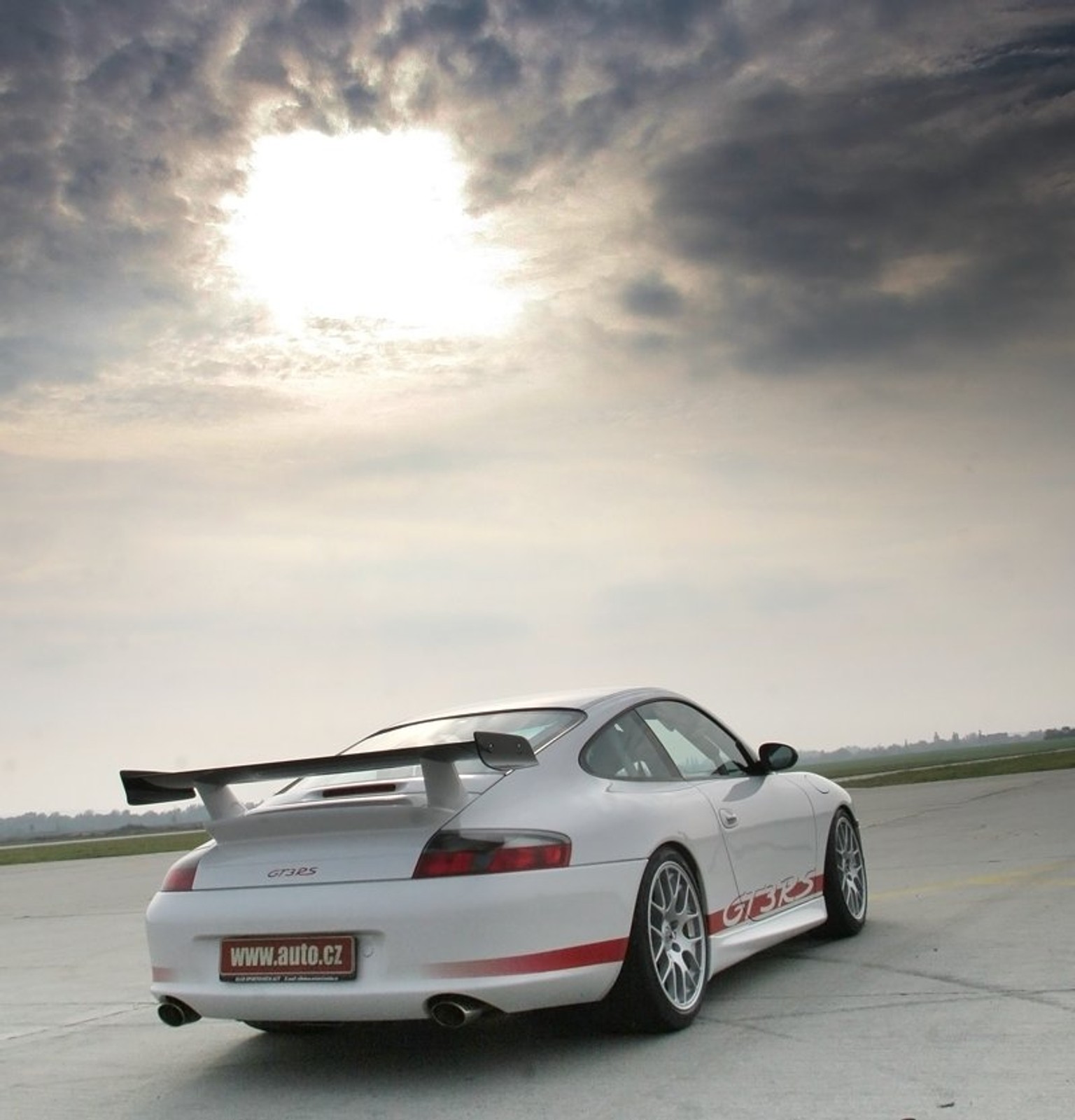 Porsche 911 GT3 RS: Mocarz (wideo)