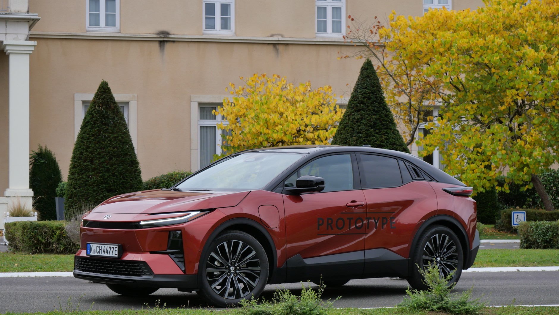 Toyota C-HR+