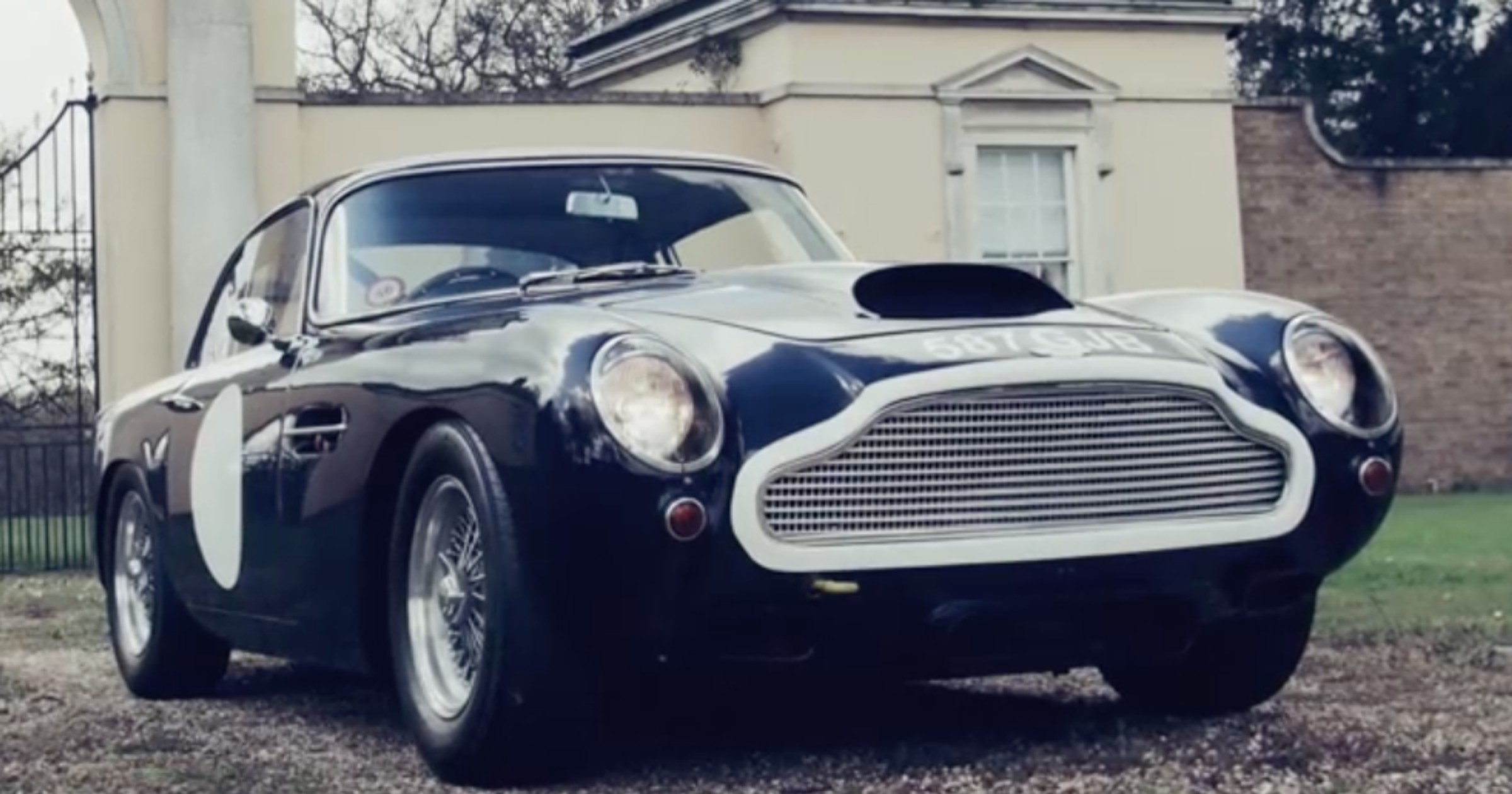 Aston Martin DB4 GT Lightweight