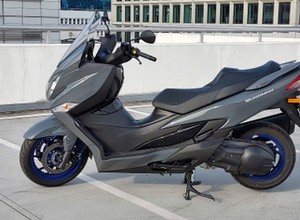 Suzuki Burgman 400 to maksiskuter do wszystkiego, w najlepszym tego słowa znaczeniu