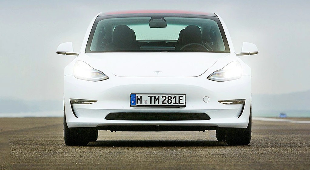 Tesla Model 3 (2021)