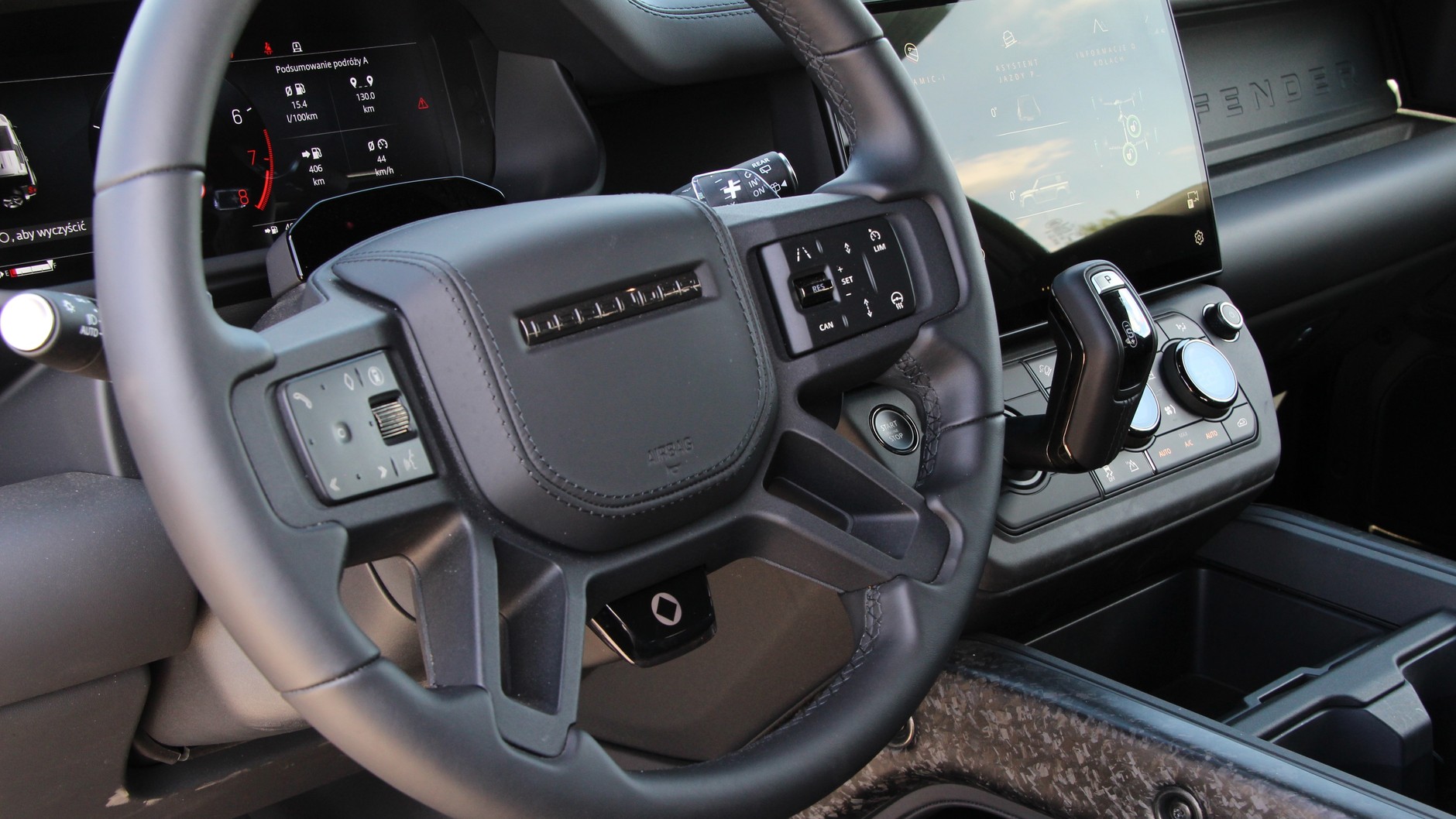 Land Rover Defender OCTA