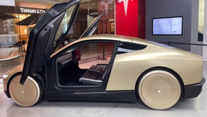Elon Musk chciałby zabrać pracę kierowcom taksówek, ale nie potrafi. Na razie odpala lipne "Robotaxi", próbuje zmylić inwestorów,