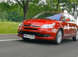 Używany Citroën C4 - nie jest mistrzem trwałości. Ale ma też sporo zalet