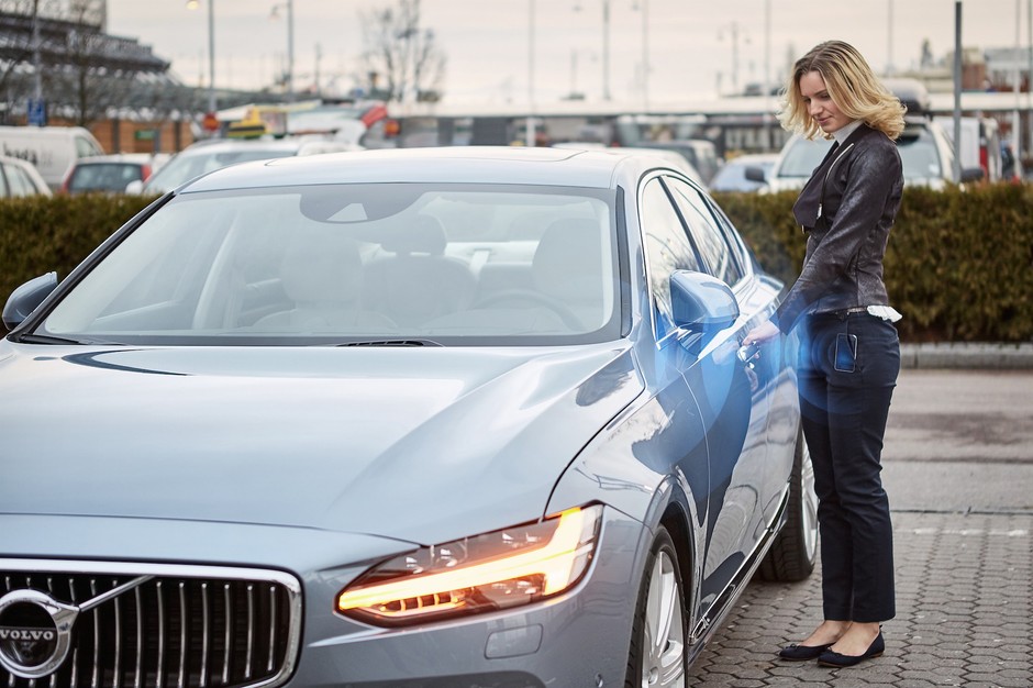 Nowy projekt Volvo – smartfon zamiast kluczyka