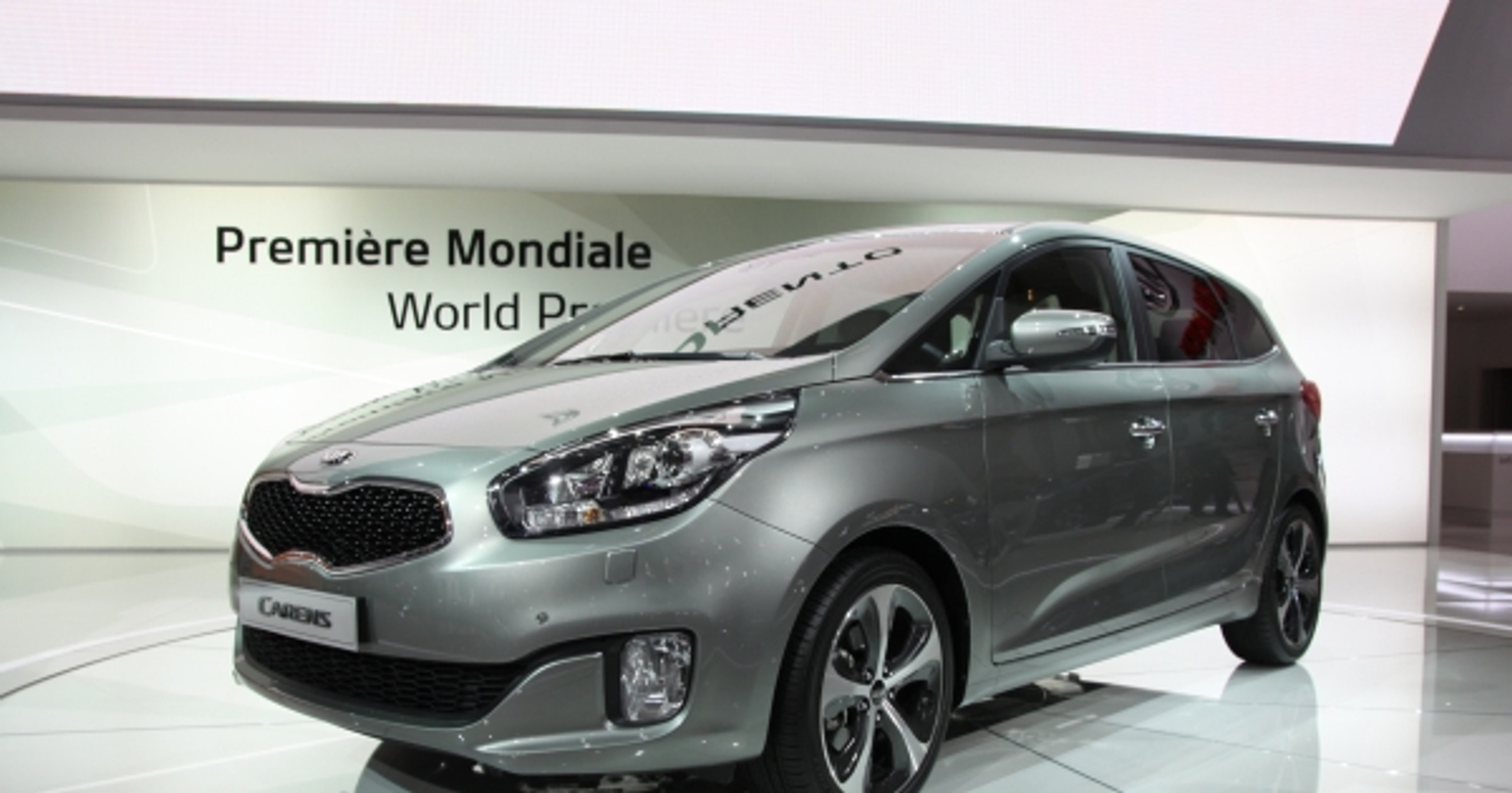 Kia Carens (Paryż 2012)