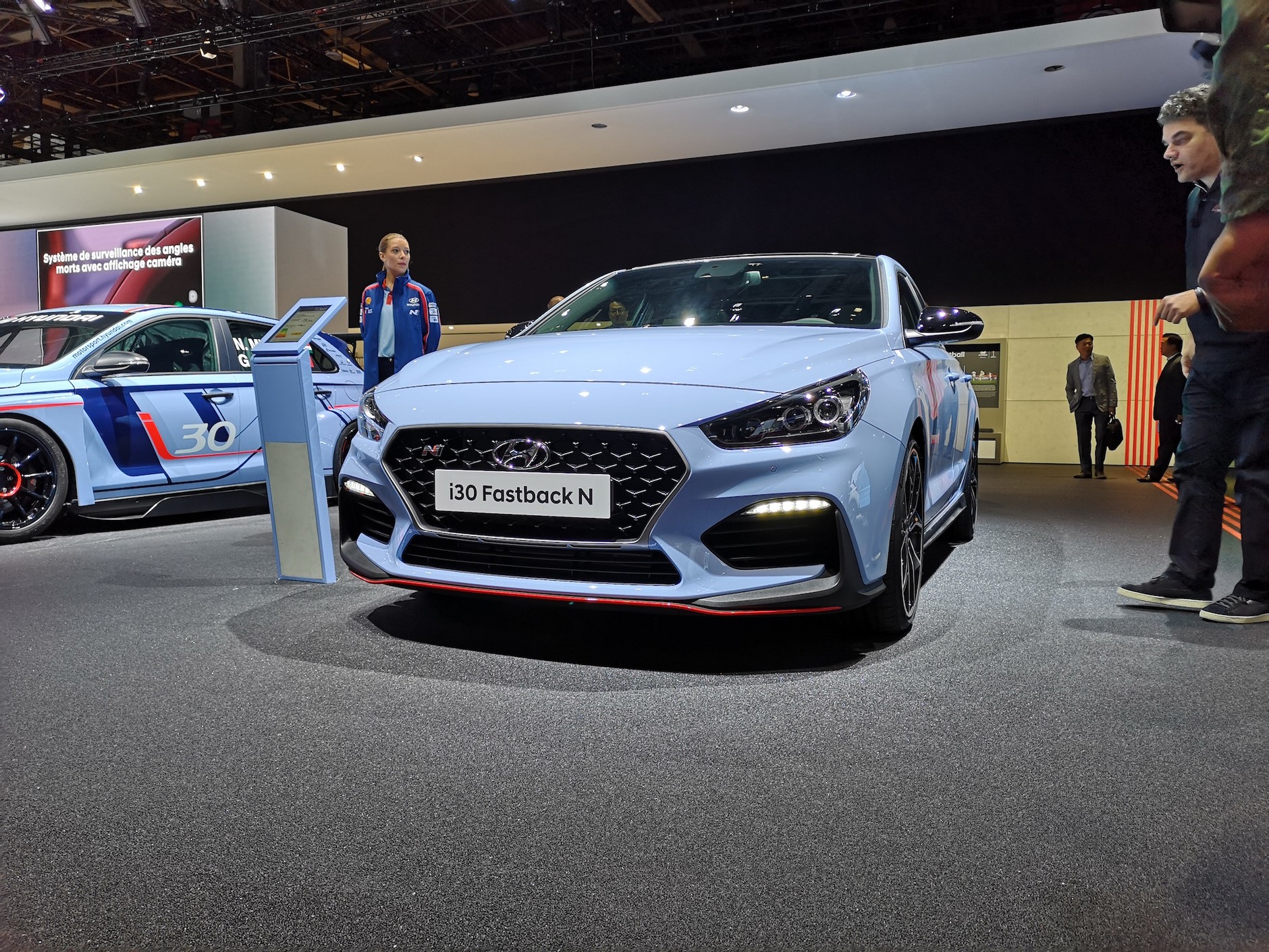 Hyundai na salonie samochodowym w Paryżu