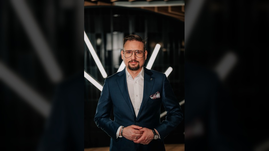 Tomasz Sułkowski, Head of Sales w OTOMOTO