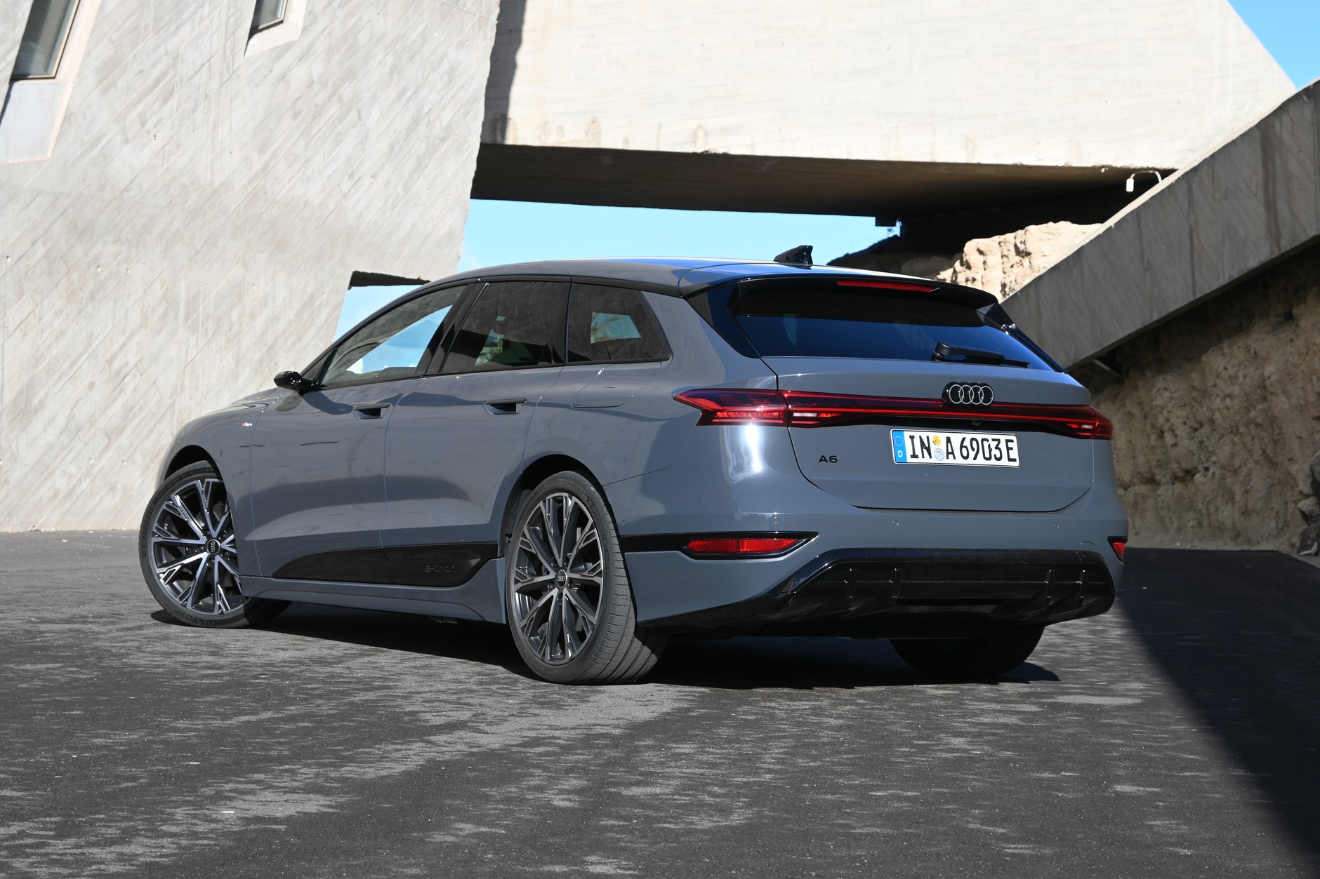 Audi A6 e-tron Avant
