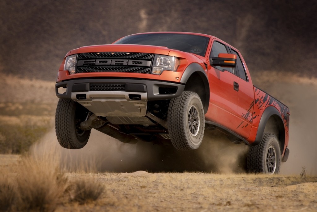 Ford F-150 SVT Raptor dla szybkiego farmera