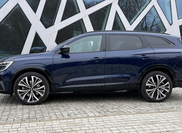 Van, który przeobraził się w SUV-a